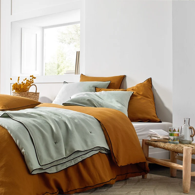 Housse de couette CARLINA bronze et bourdon noir