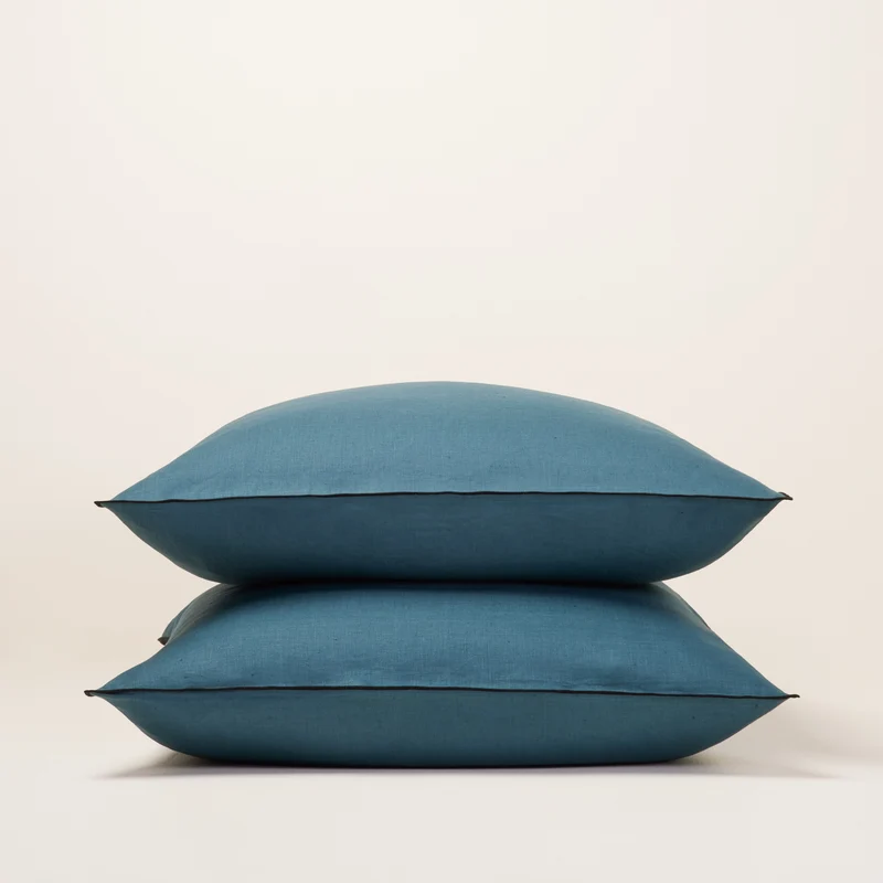 Lot de 2 taies d'oreiller CARLINA pétrole et bourdon noir