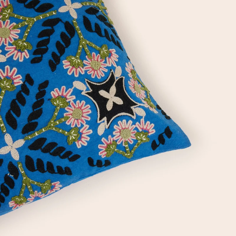 Housse de coussin NAJOUA bleu à coloris multiples