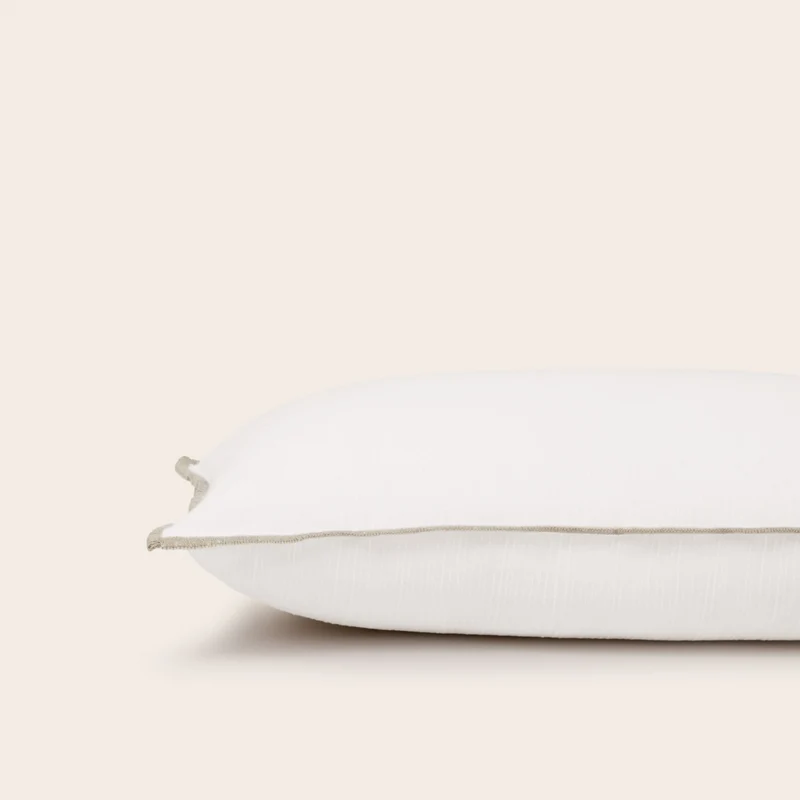 Housse de coussin TOINON blanc et bourdon naturel