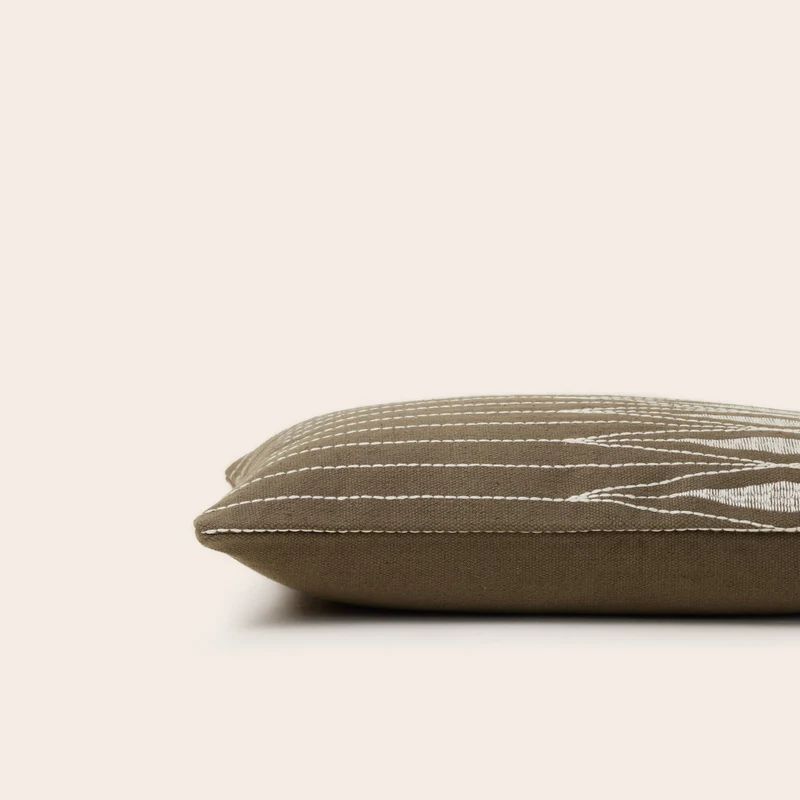 Housse de coussin ESRA olive brune