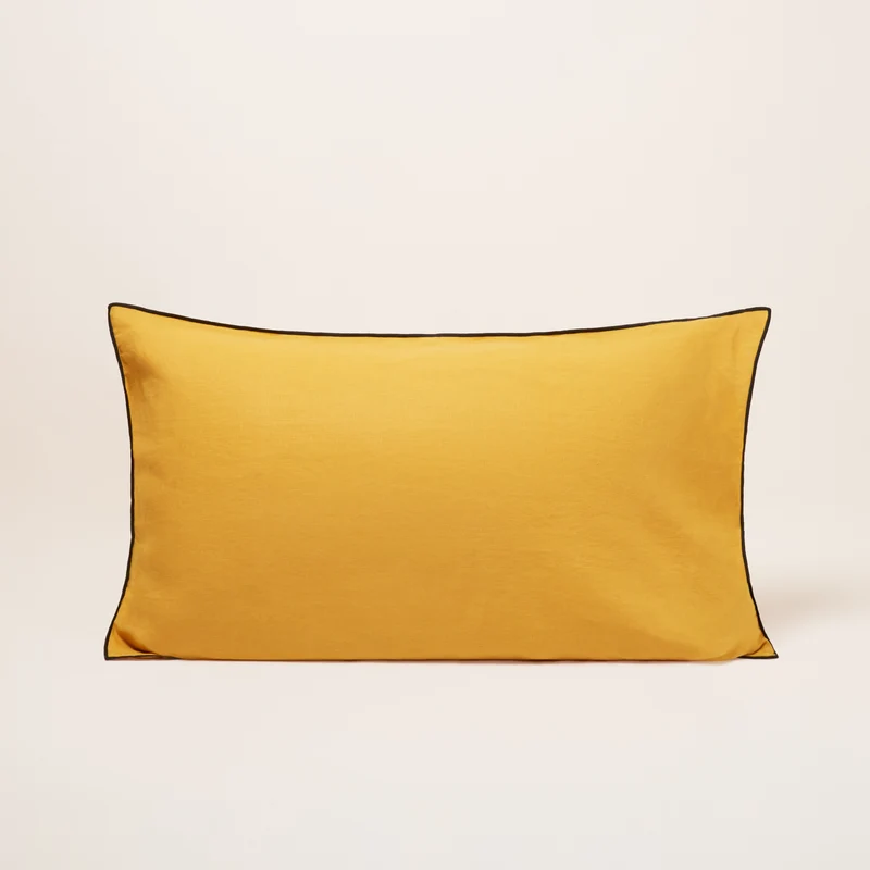 Lot de 2 taies d'oreiller CARLINA ocre et bourdon noir