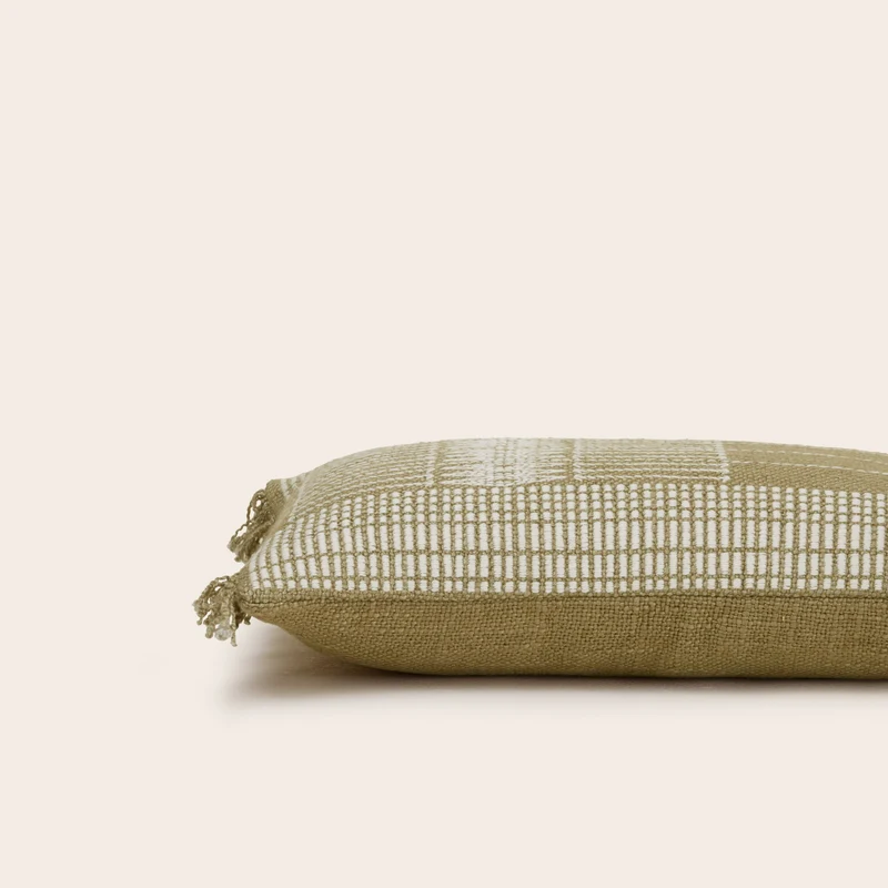Housse de coussin MELKI olive douce