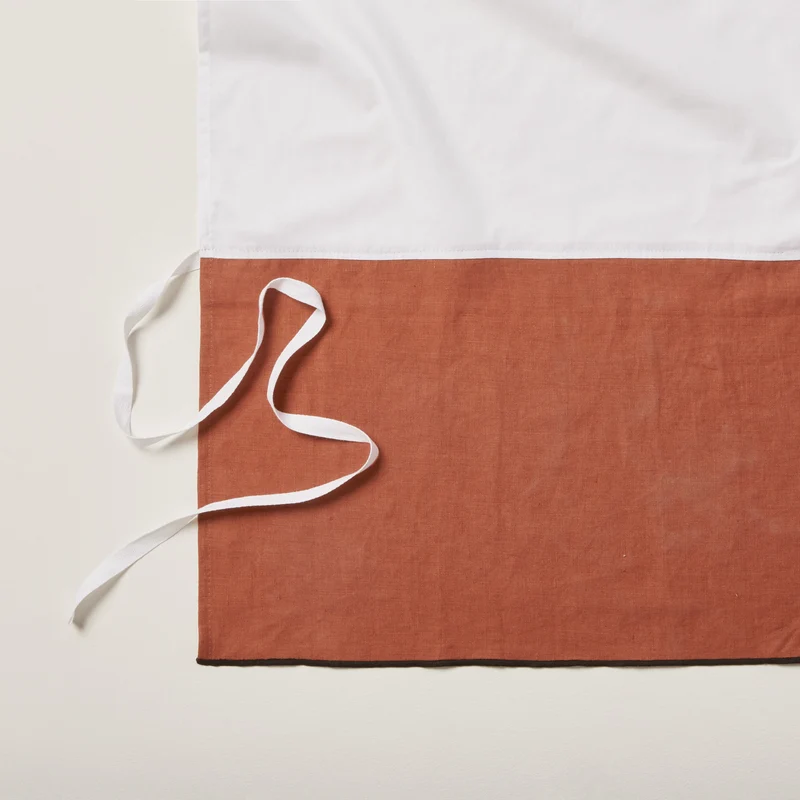 Cache sommier CARLINA terracotta et bourdon noir