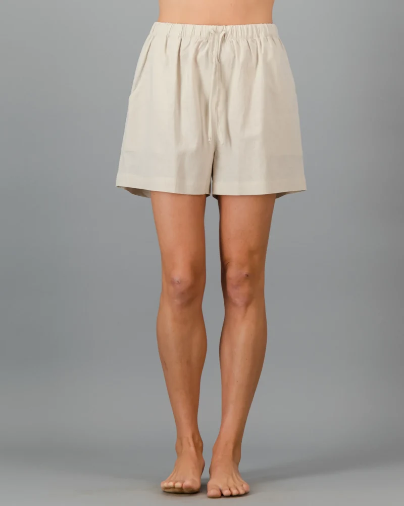 Women's beige linen shorts - Sand