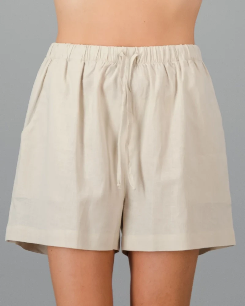 Women's beige linen shorts - Sand