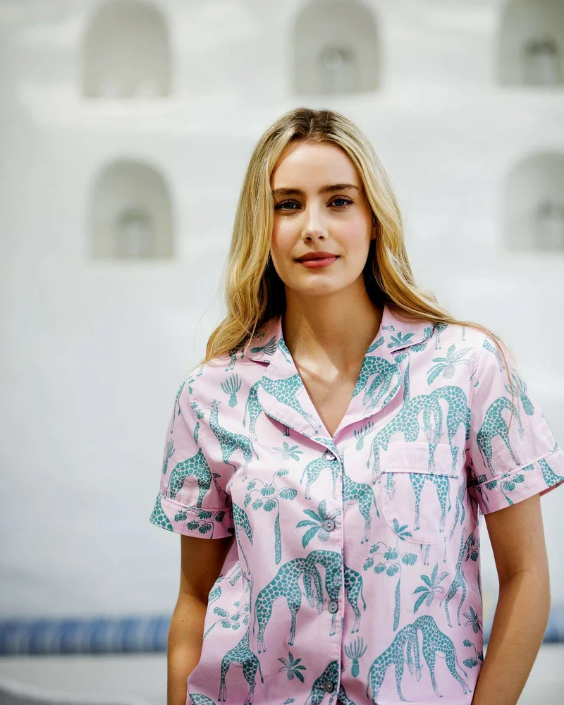 Women's Short Pyjamas – Giraffes Pink