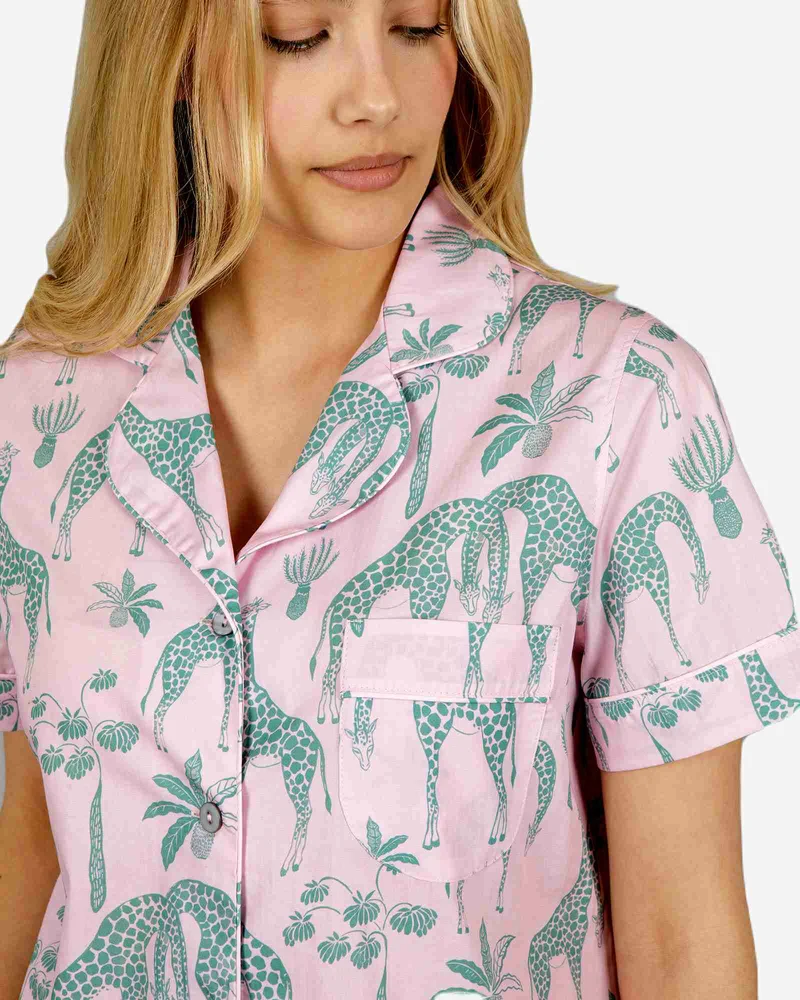 Women's Short Pyjamas – Giraffes Pink