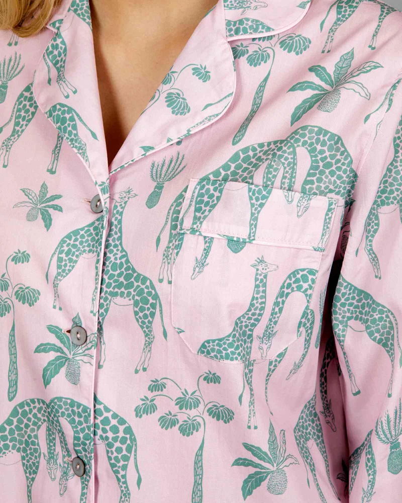 Women's Pyjamas – Giraffes Pink