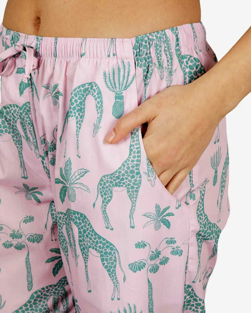 Women's Pyjamas – Giraffes Pink