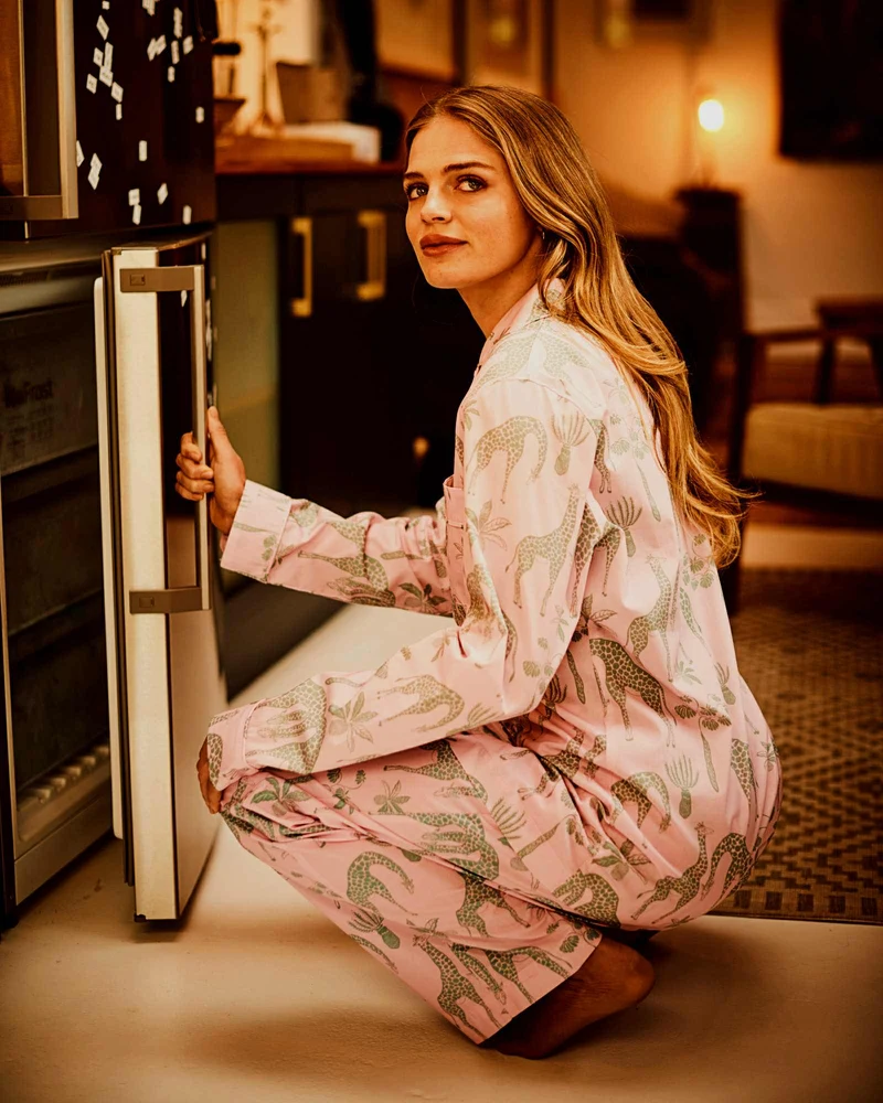 Women's Pyjamas – Giraffes Pink