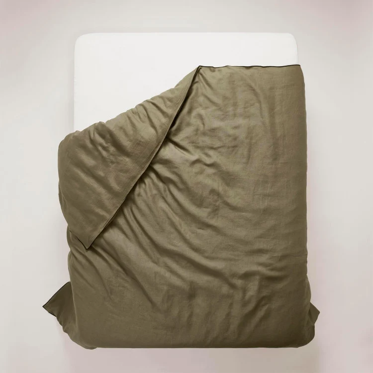 Housse de couette CARLINA kaki grisé et bourdon noir
