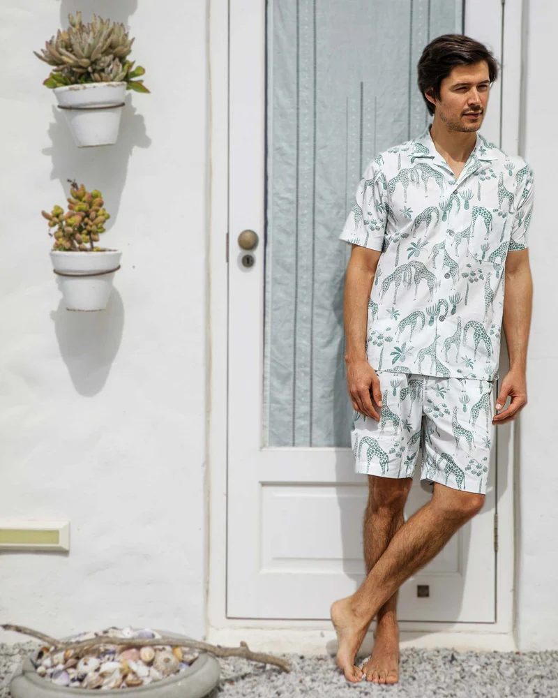Men's Summer Shirt - Giraffes Green