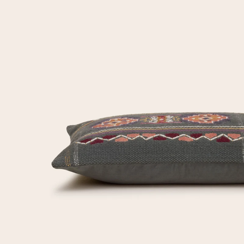 Housse de coussin NAYELI vert grisé et multicolore