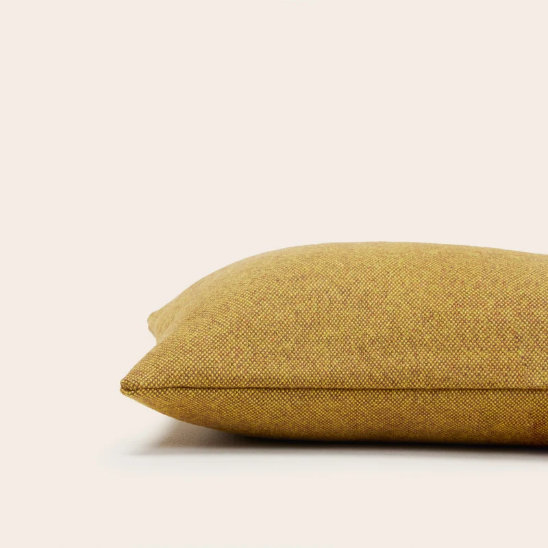 Housse de coussin NERIO chiné grain de moutarde