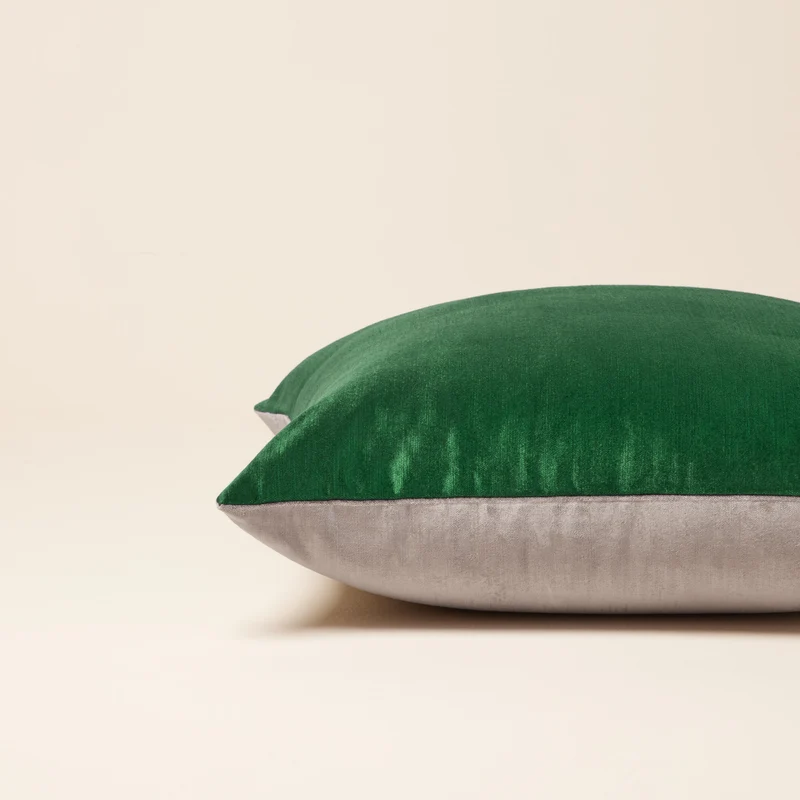 Housse de coussin CASTIGLIONE vert pin et taupe