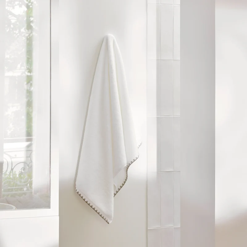 La Sortie de Bain NERYDA blanc et beige
