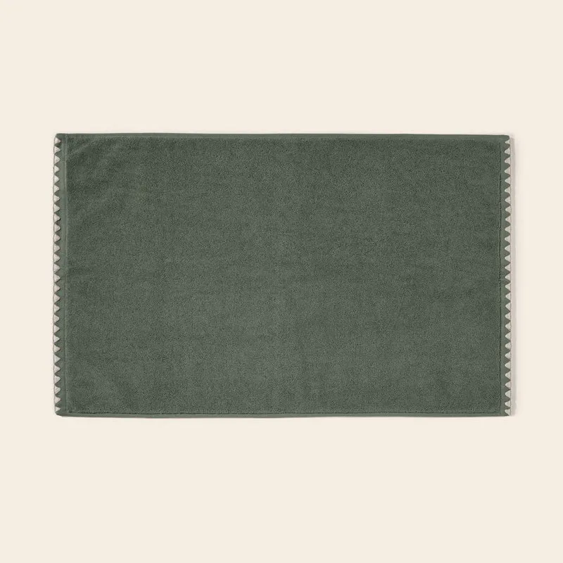 Tapis de bain NERYDA vert sequoia et beige