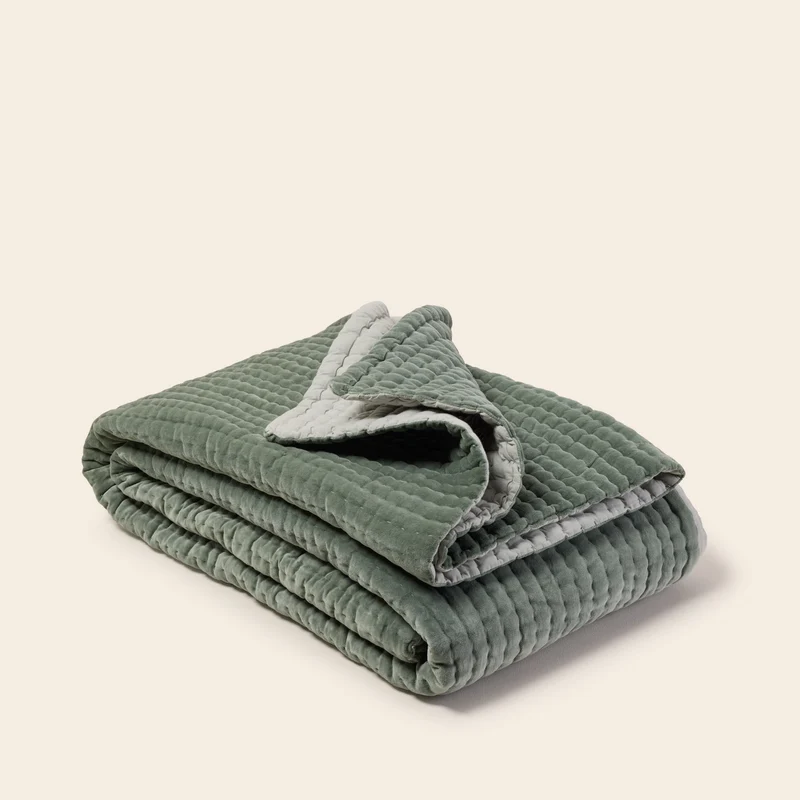 Couvre-lit matelassé AURALIE vert de gris