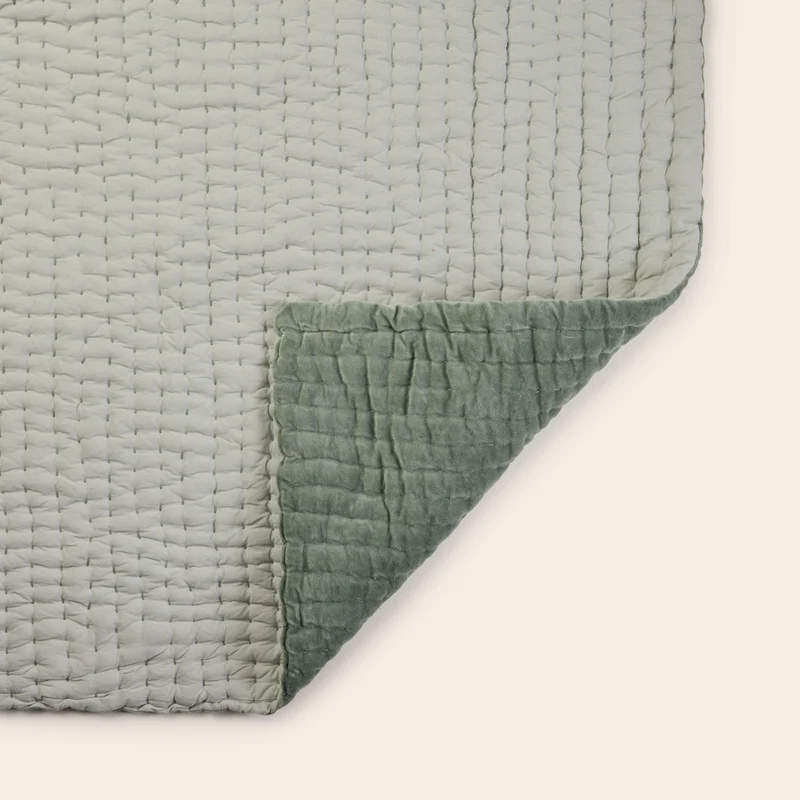 Couvre-lit matelassé AURALIE vert de gris
