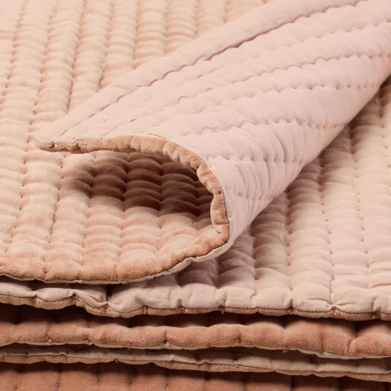 Couvre-lit matelassé AURALIE rose églantine