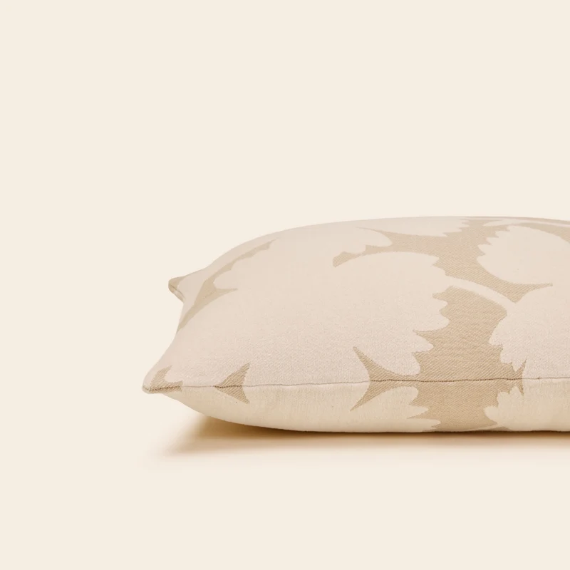 Housse de coussin FLAURIA ivoire et beige chaud