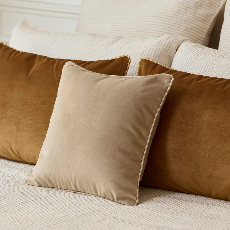 Housse de coussin DALILA camel doré