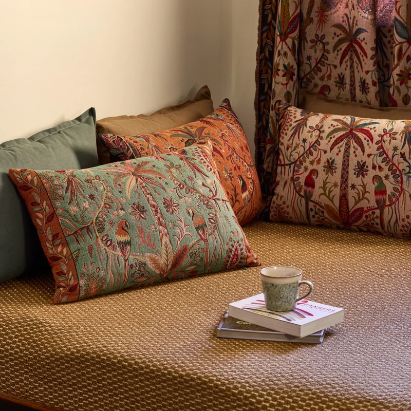 Housse de coussin SUNDARI turquoise et multicolore