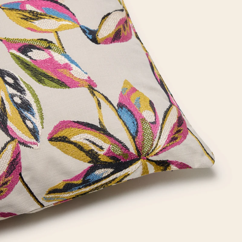 Housse de coussin RAMHA calcaire et multicolore
