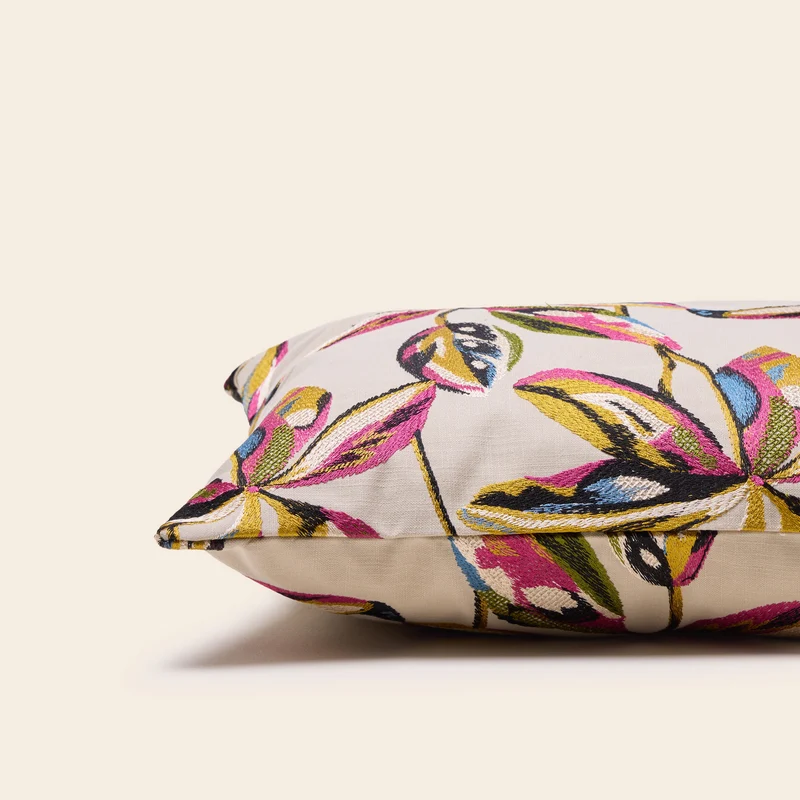 Housse de coussin RAMHA calcaire et multicolore