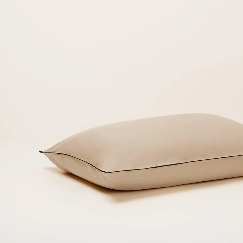 Lot de 2 taies d'oreiller CARLINA sable et bourdon noir