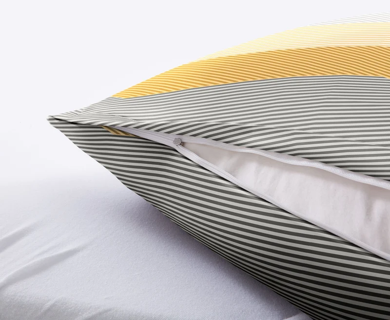 Bettwäsche Satin LYKKE Goldgelb 155 x 220 cm und 80 x 80 cm