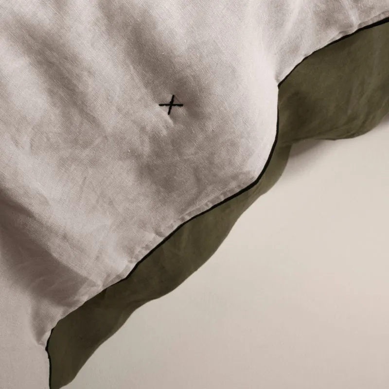 Couvre-lit matelassé CARLINA ficelle et bourdon noir