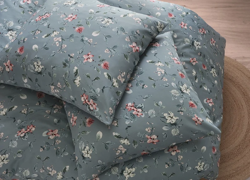 Bettwäsche Satin FLORINA Hellblau 155 x 220 cm und 80 x 80 cm