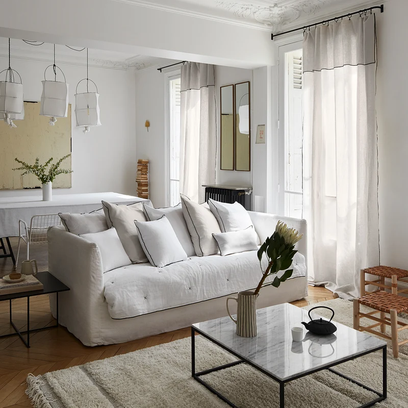 Housse de coussin CARLINA blanc pur et bourdon noir