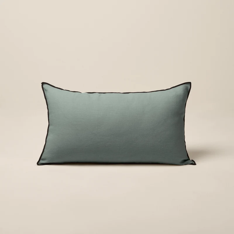 Housse de coussin CARLINA vert de gris et bourdon noir