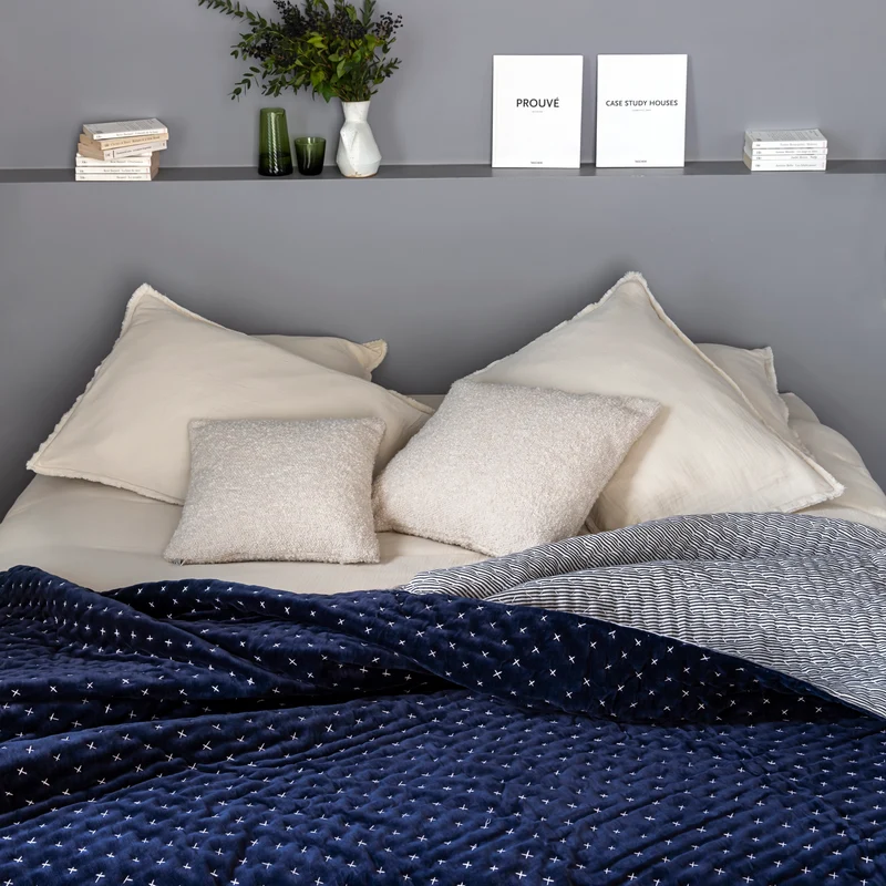 Couvre-lit matelassé MALO bleu nuit