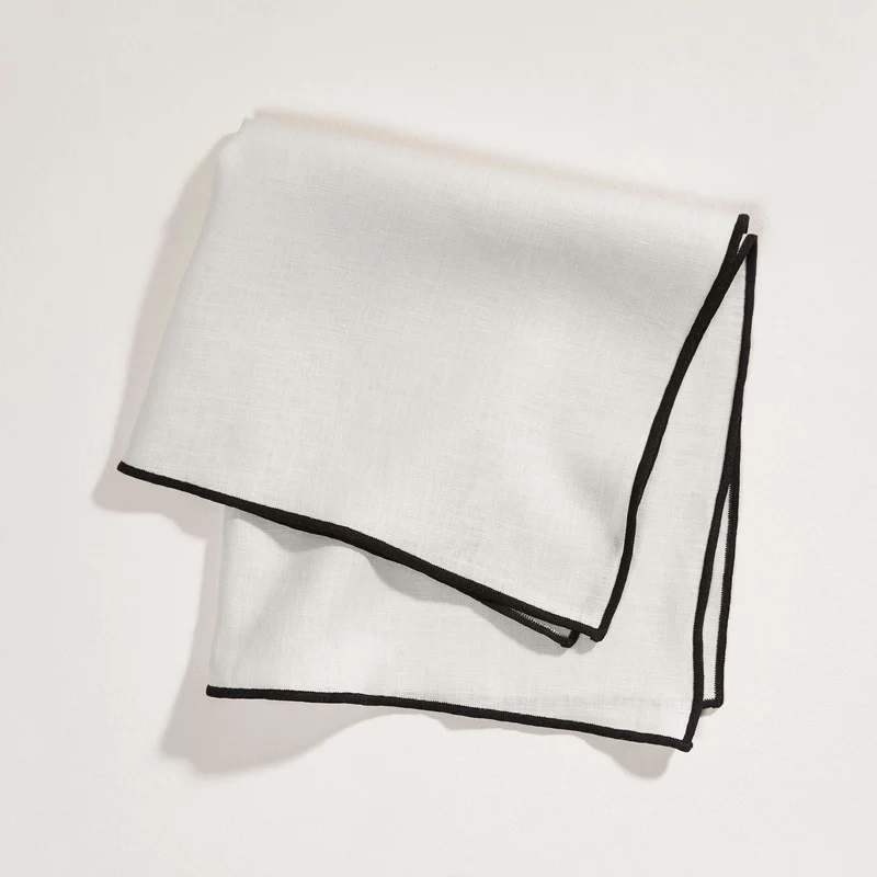 Serviette de table CARLINA calcaire et bourdon noir