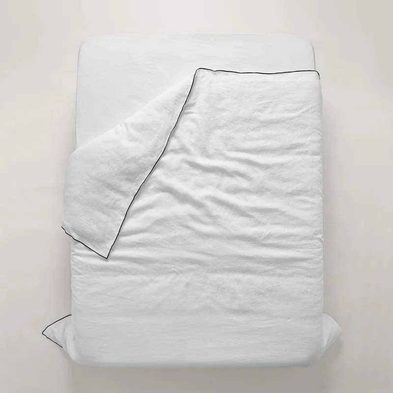 Housse de couette CARLINA blanc pur et bourdon noir