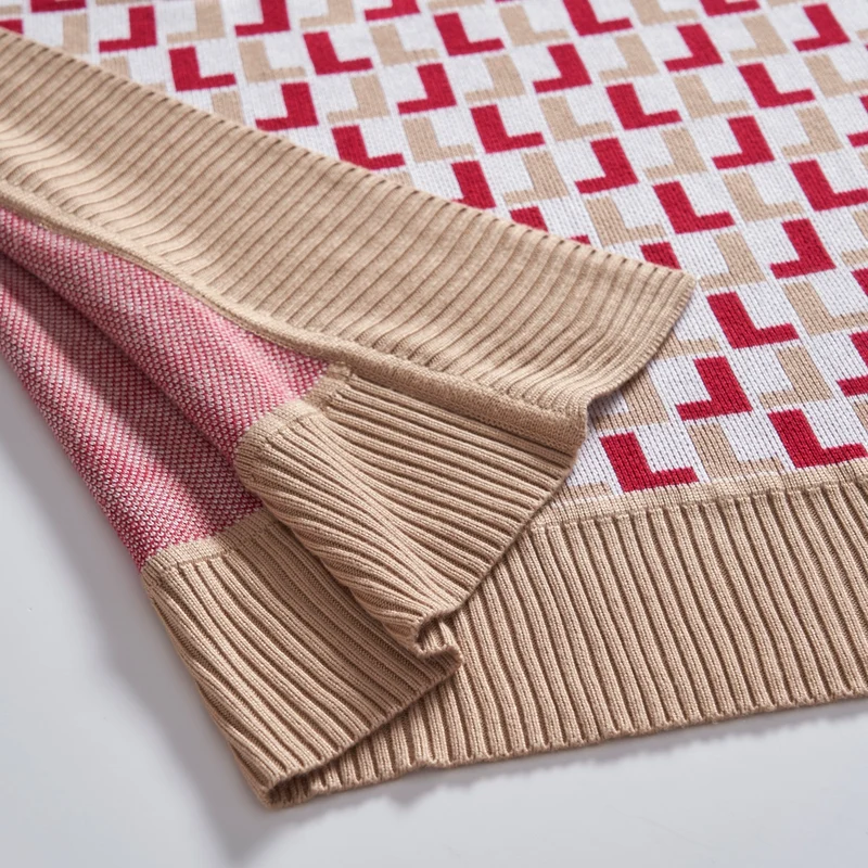 Plaid L Logo