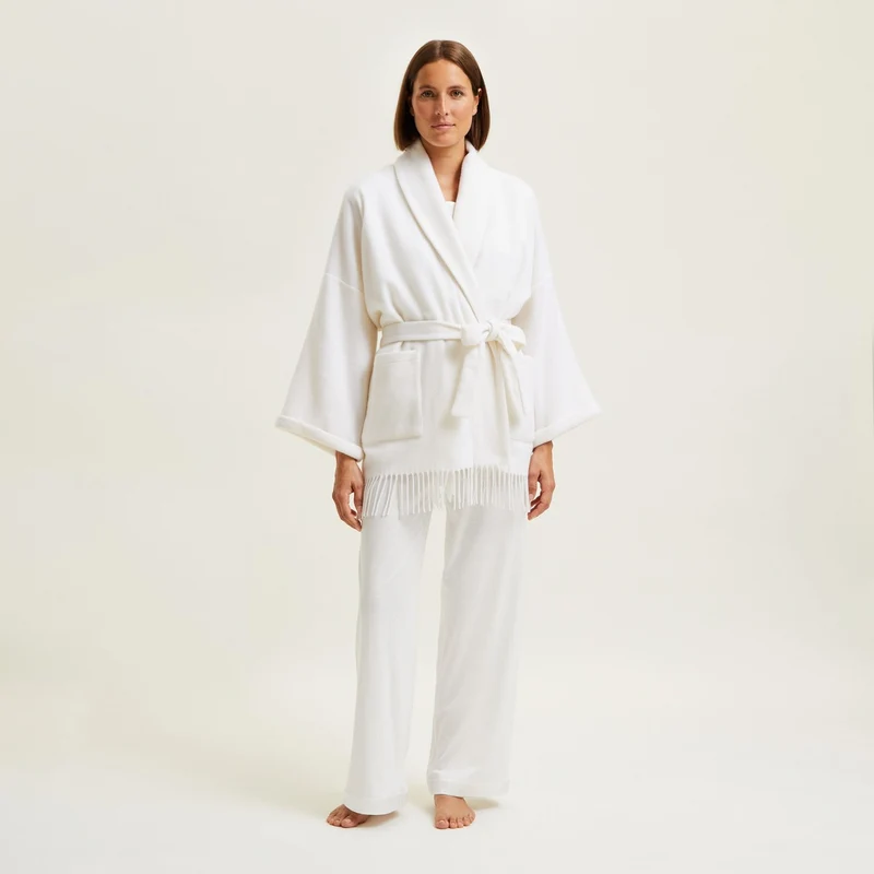 Kurzer Poncho Eponyme