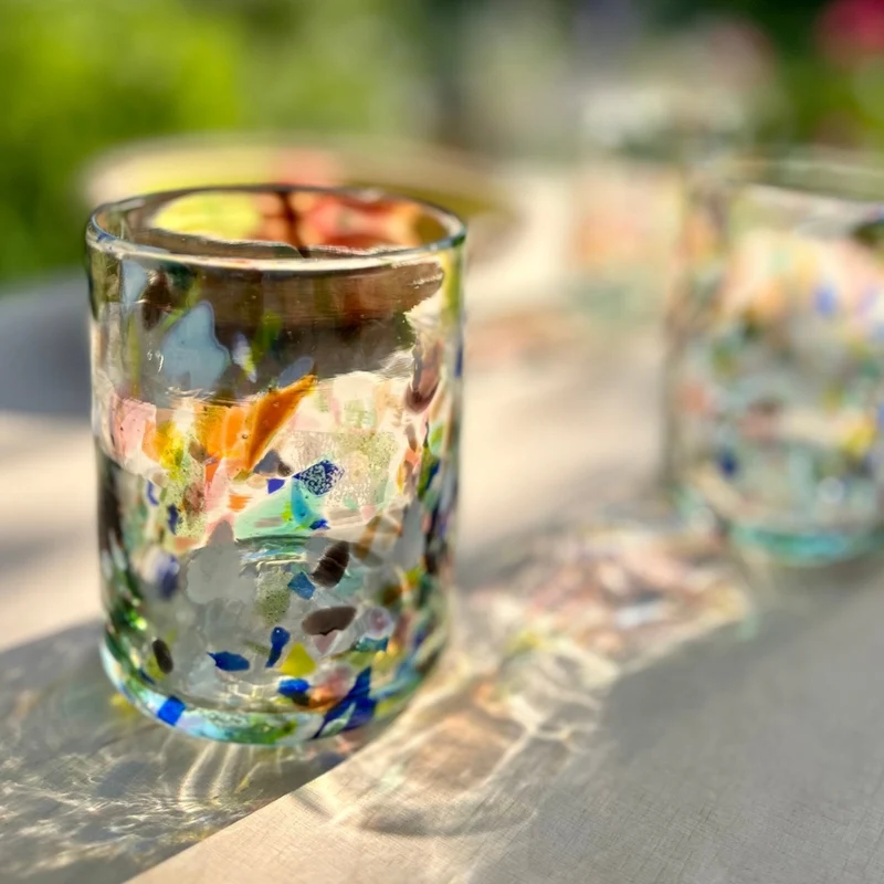 Kleines buntes Trinkgläser 4er-Set Terrazzo, mundgeblasen