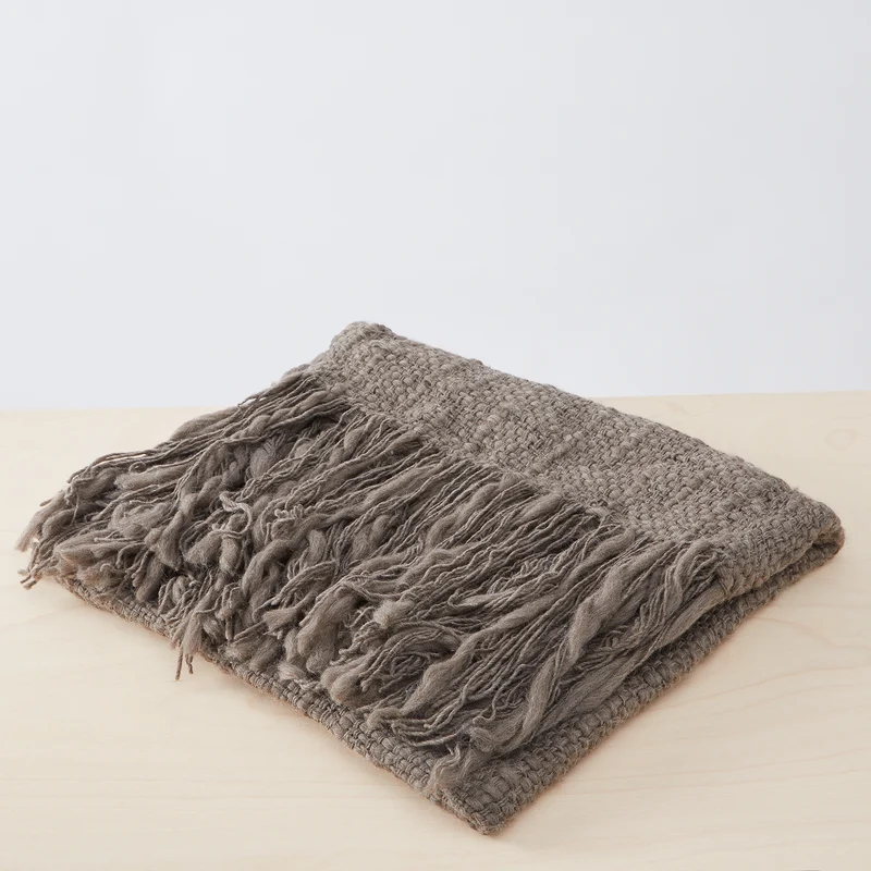 Handgewebte Merino Wolldecke Sueño, Grau-Braun
