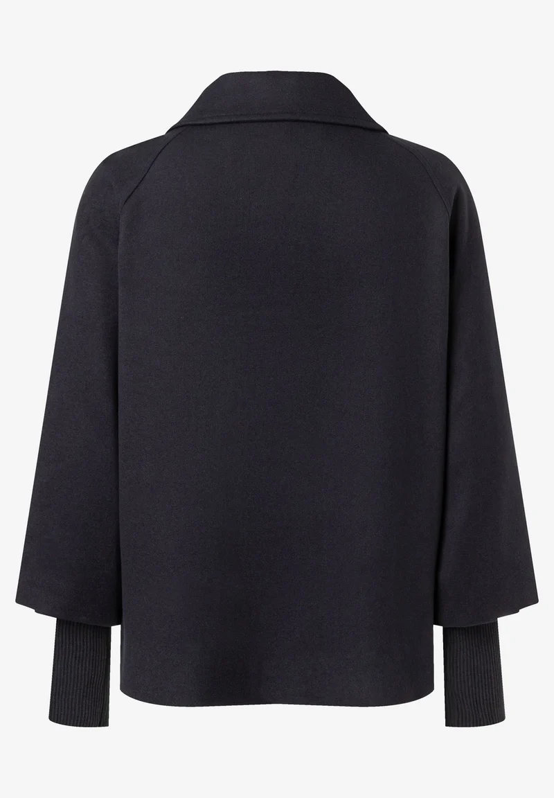 Zweireihige Wollflausch-Jacke