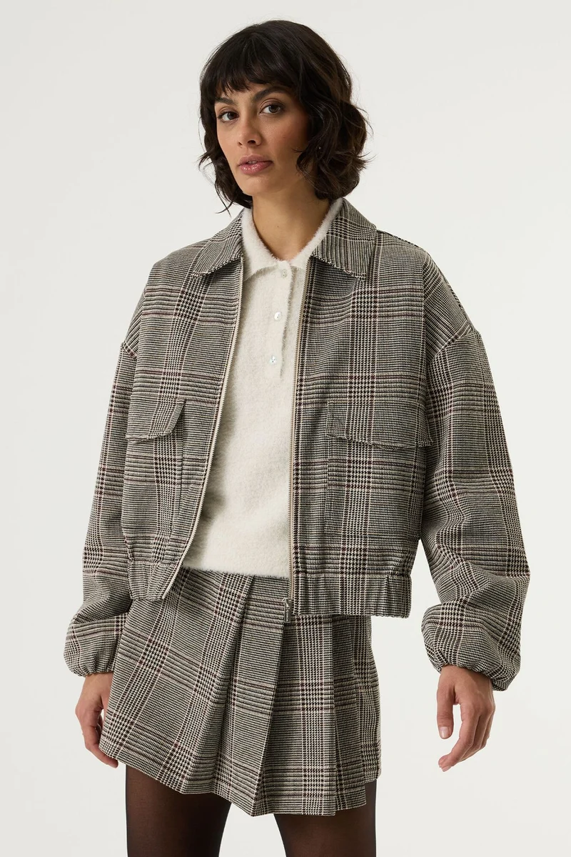 V260296