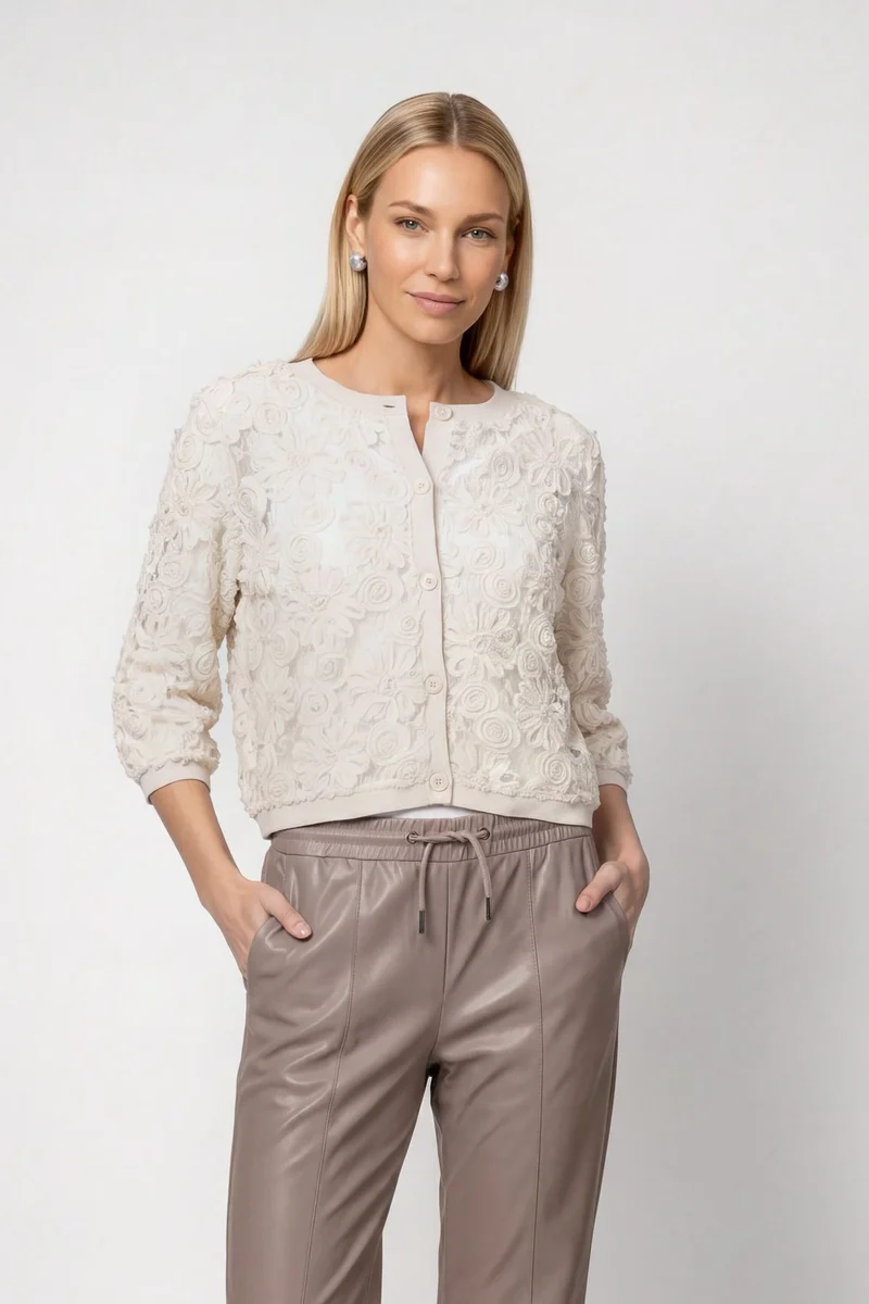 Strickjacke mit Blumenmuster