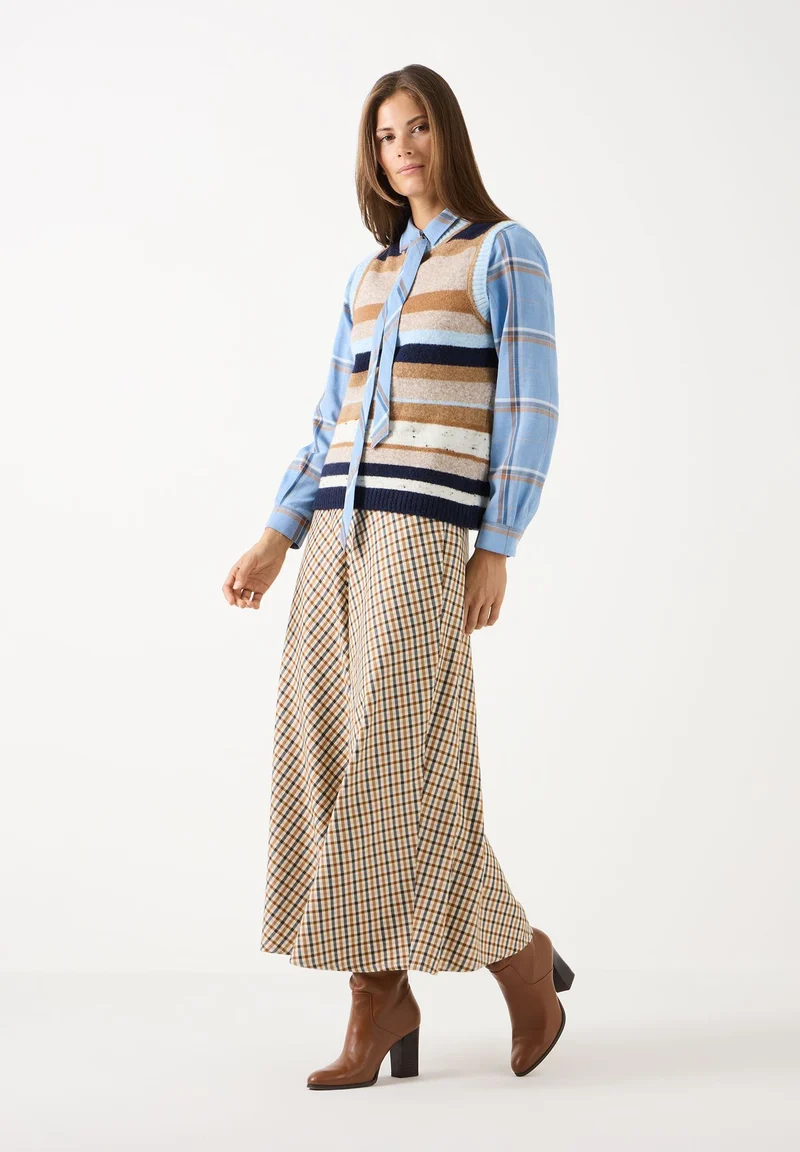 Karobluse mit Schleife