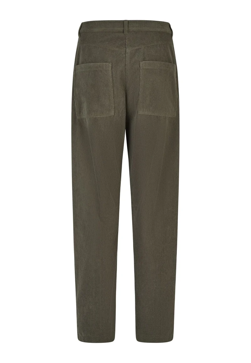 Hose mit aufgesetzten Taschen