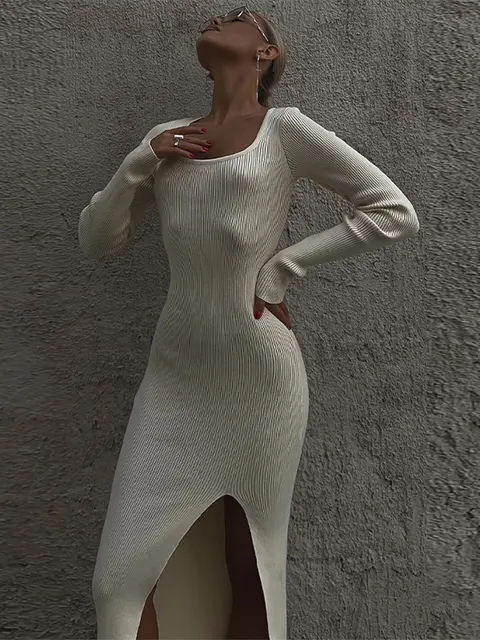 Celestia l Elegante quadratische Hals, gestricktes Kleid mit langen Ärmeln