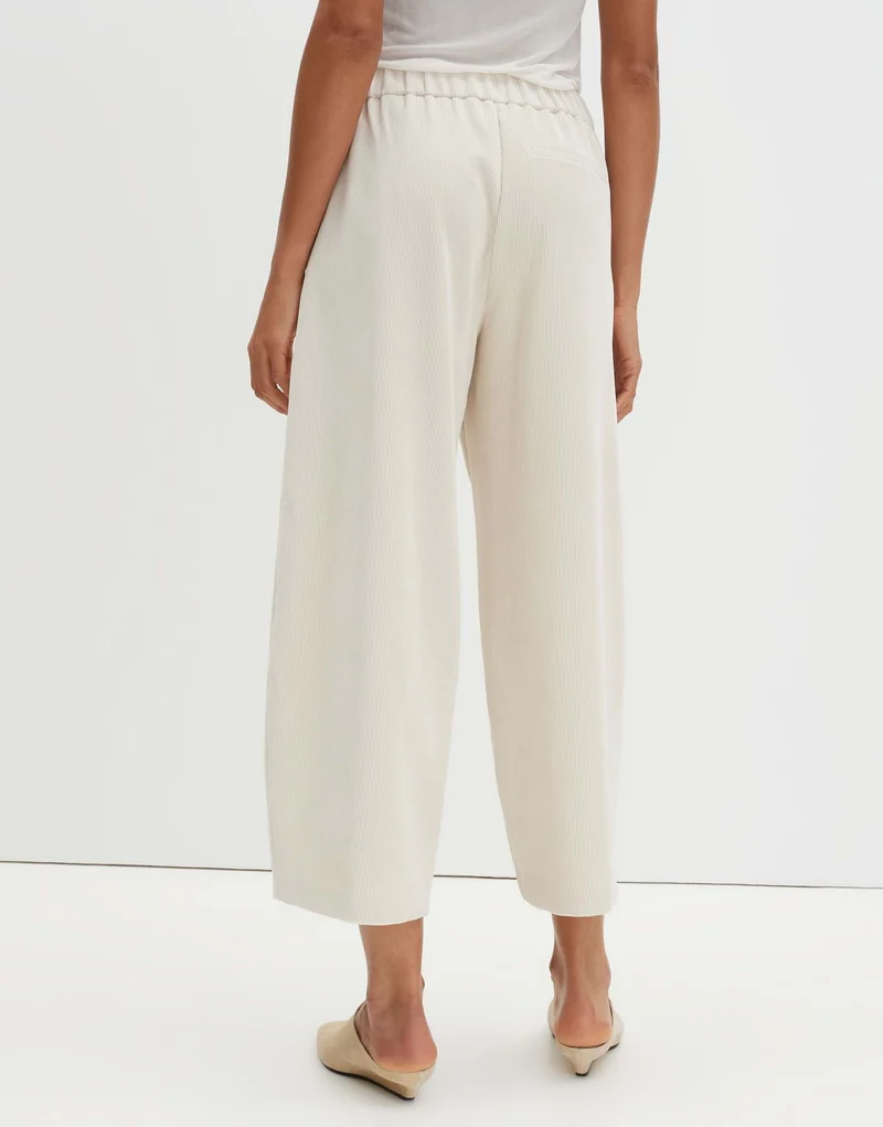 Cisilia curved corduroy, natural glaze